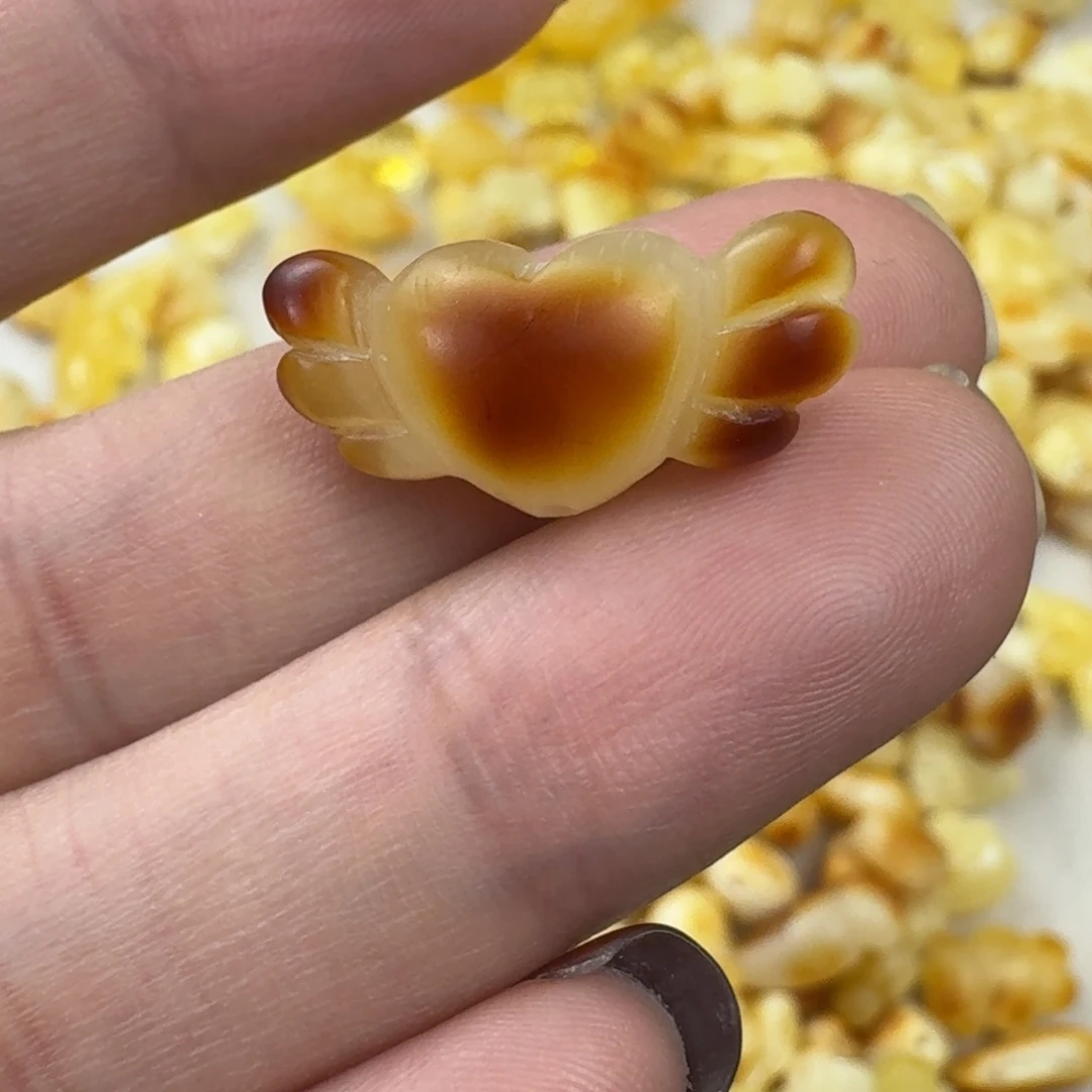 蜜蜡未镶嵌珠宝奇石22.3×10.4×8.7mm