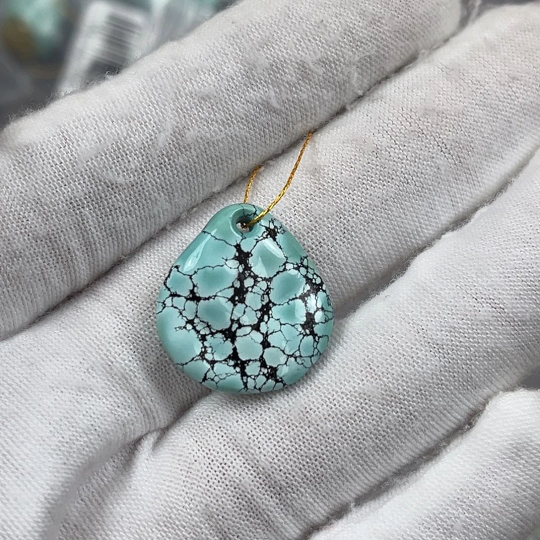 绿松石未镶嵌随型牌子