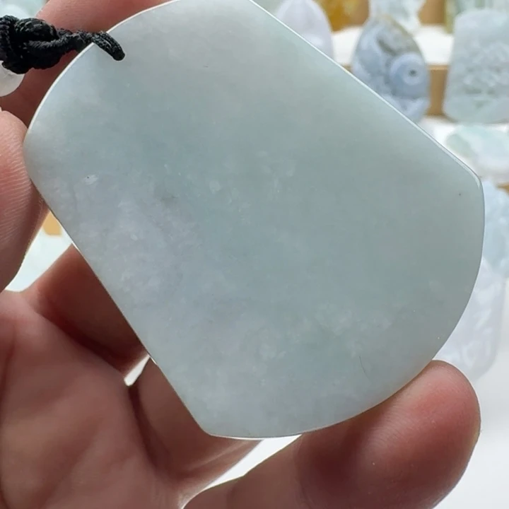 翡翠未镶嵌颈饰天然缅甸A货翡翠