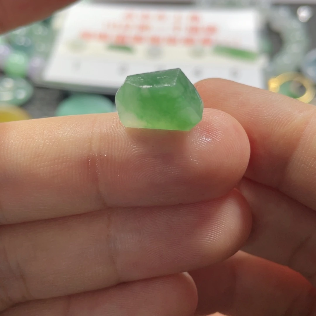 未镶嵌定制翡翠翡翠