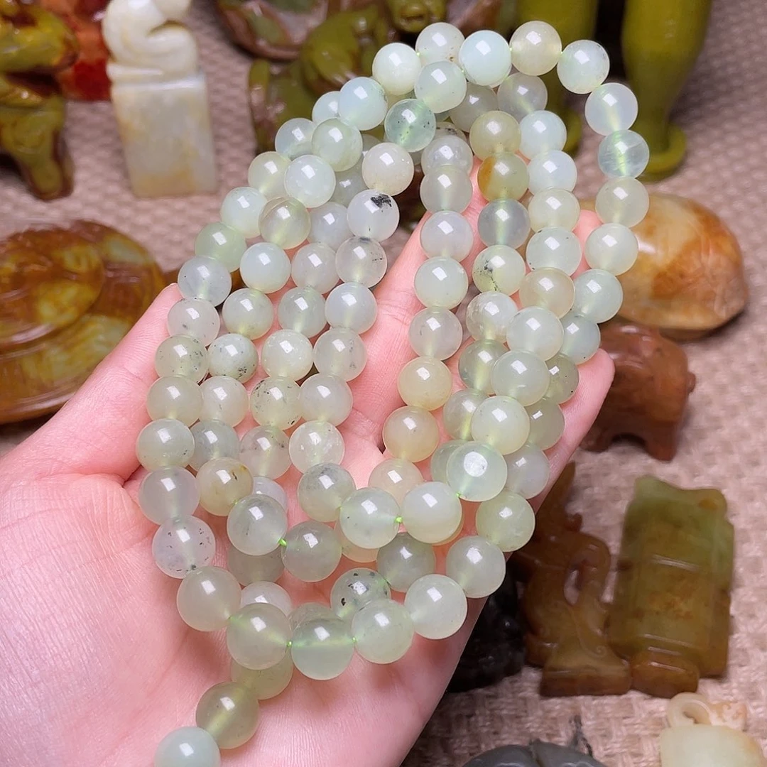 蛇纹石玉未镶嵌颈饰