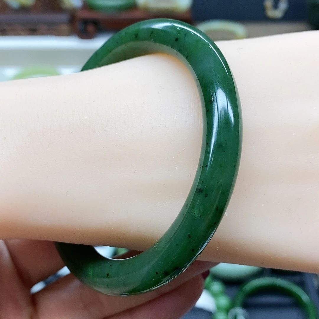 【闪购商品】和田玉（碧玉）手镯未镶嵌