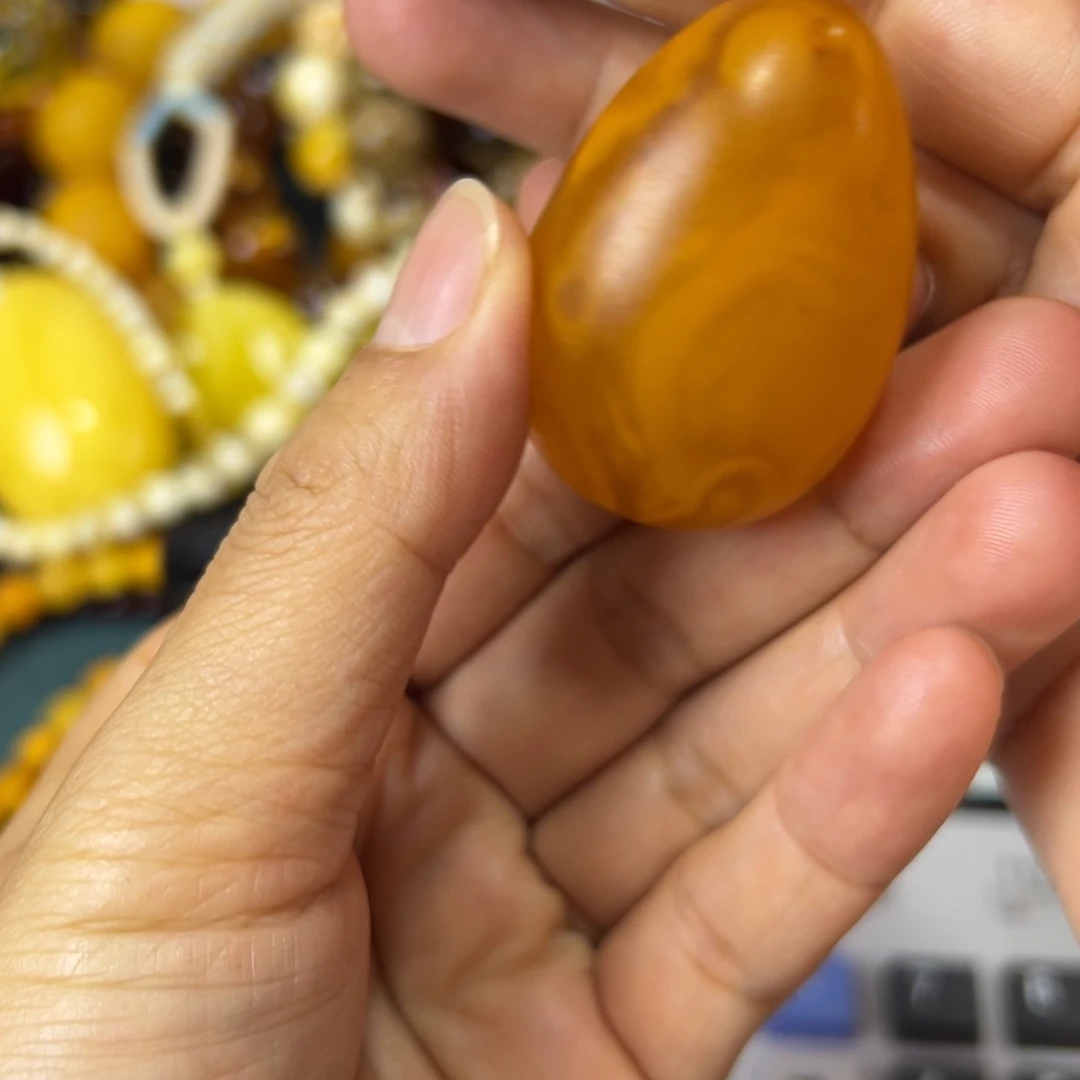 未镶嵌琥珀珠宝奇石840