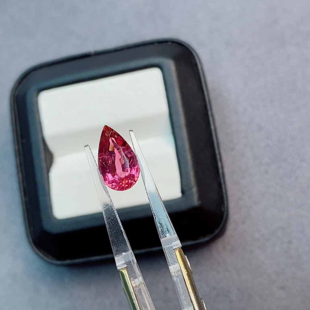 未镶嵌珠宝半成品碧玺2.75ct 卢比莱
