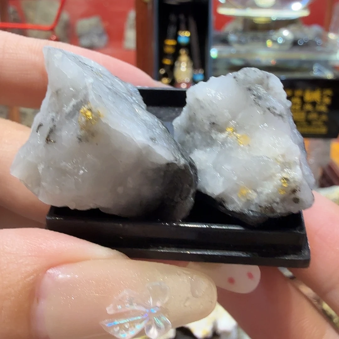 明28.6g左右聚金阁天然明金矿标