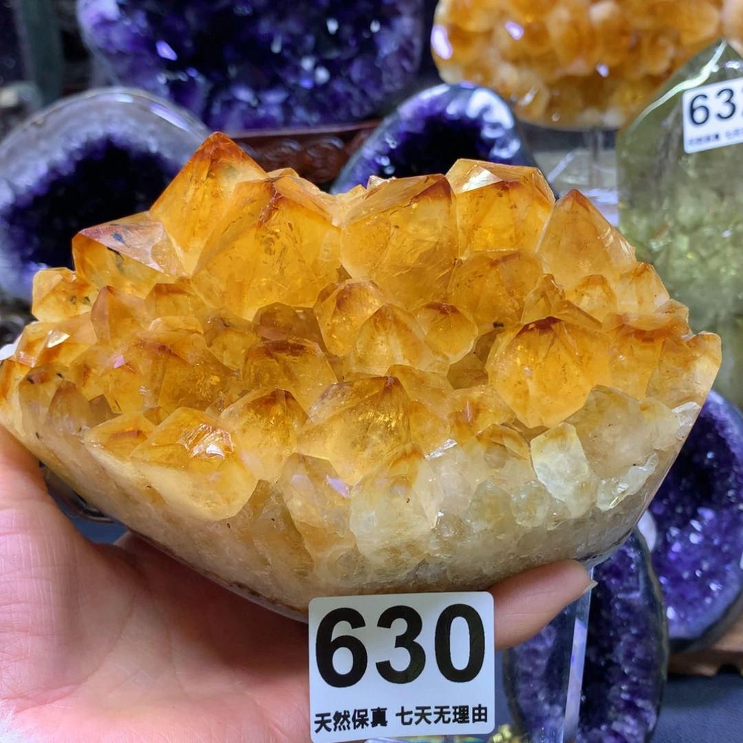 水晶摆件未镶嵌水晶m