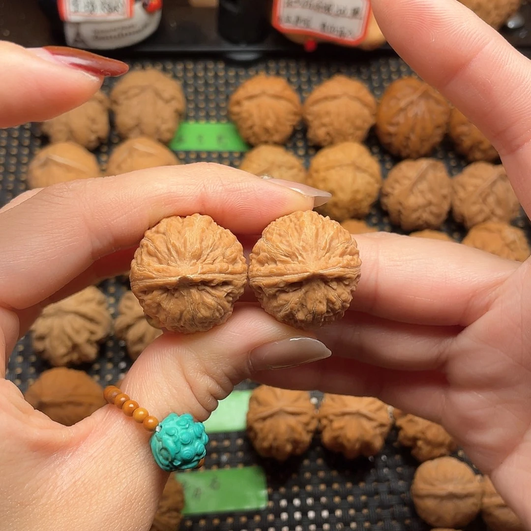 文玩核桃吊坠25尺水晶小苹果