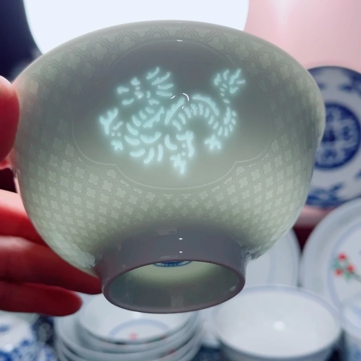 青花玲珑5寸饭碗生肖。龙