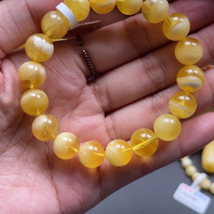 琥珀未镶嵌珠宝奇石M108