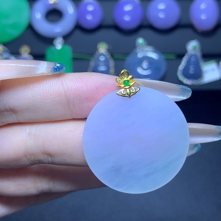 颈饰18K金镶嵌翡翠天然