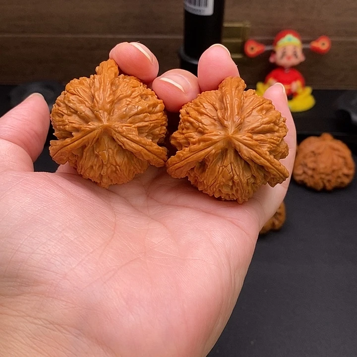 Ÿ****把件文玩核桃白奔