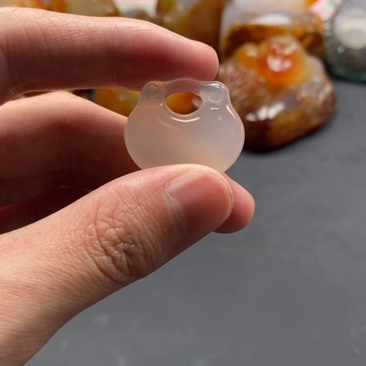 玛瑙/玉髓未镶嵌颈饰玛瑙