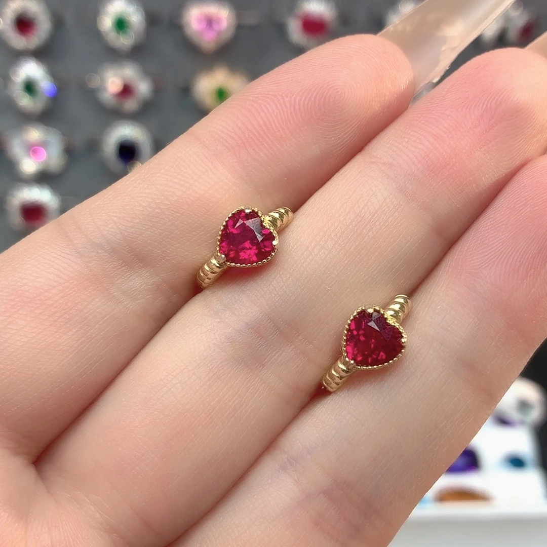 925银培育鸽血红色宝石