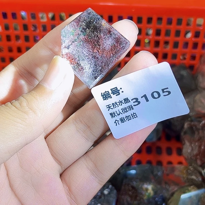未镶嵌颈饰水晶随型