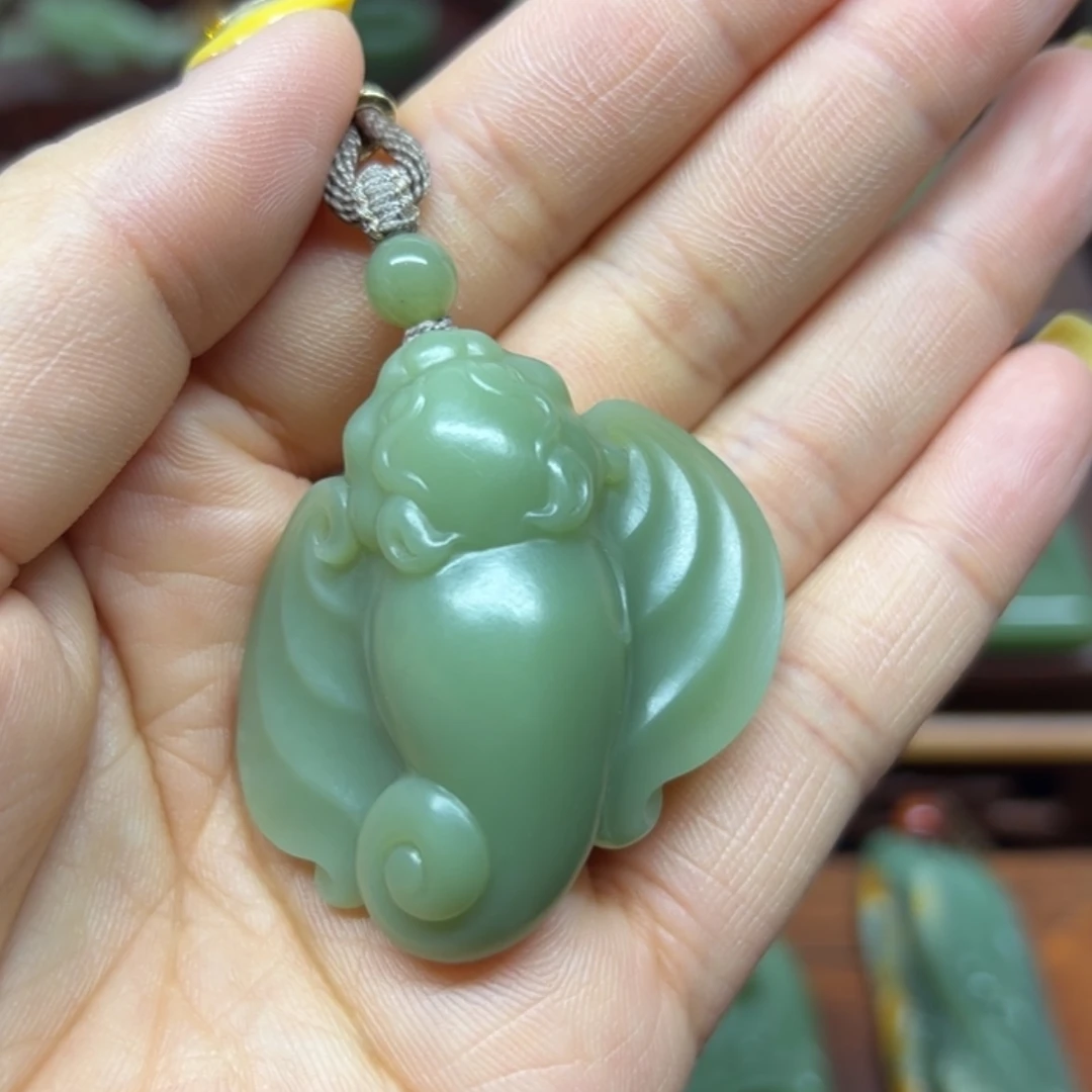 【闪购商品】岫岩老玉（透闪石质玉）颈饰未镶嵌福在眼前