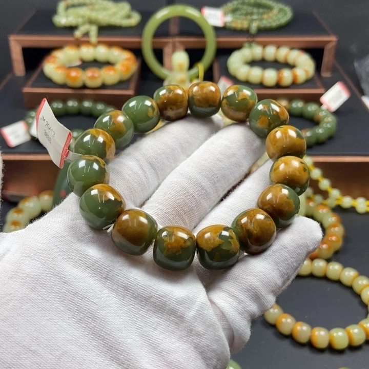 华***树透闪石质玉未镶嵌手链