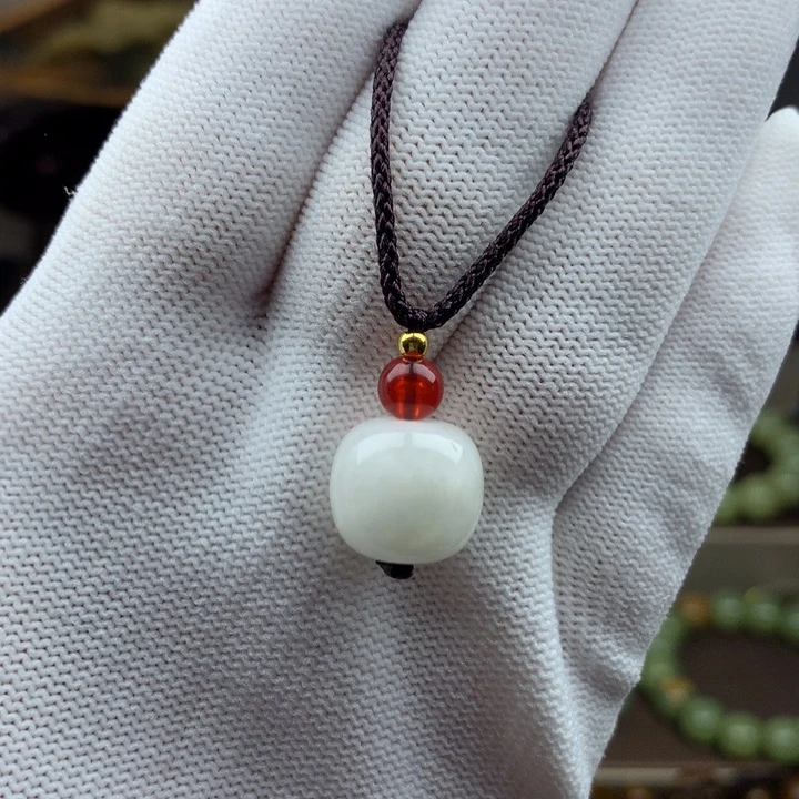 岫岩河磨玉（透闪石质玉）未镶嵌挂件