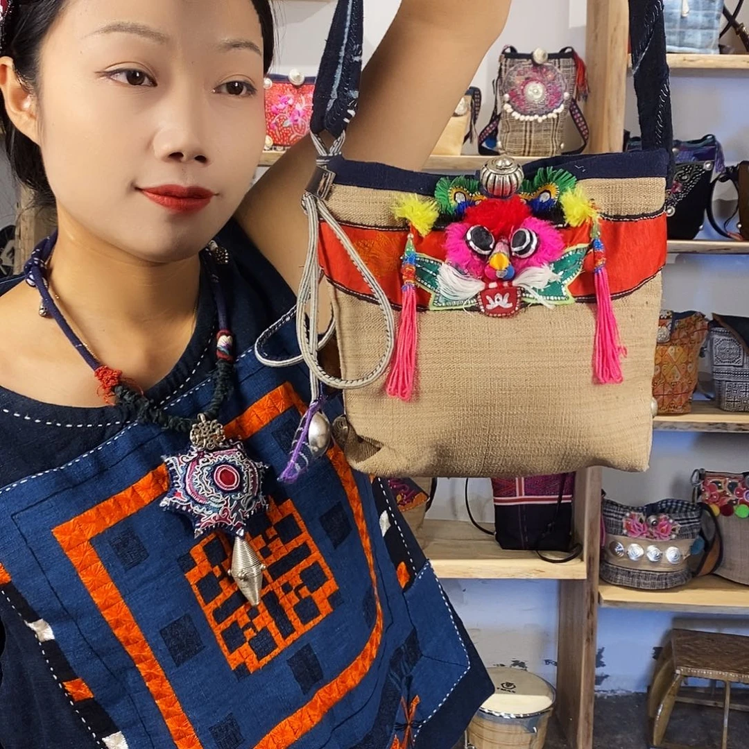 织绣手工制作工艺包包