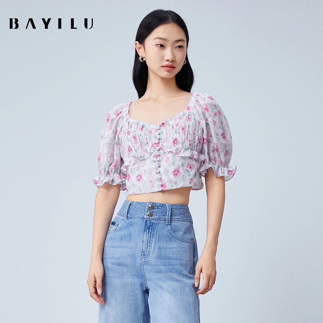 【力力淘】芭依璐夏季短款泡泡袖简约方领显瘦百搭小衫90C1952