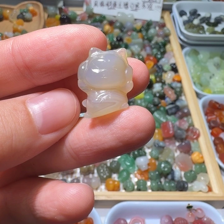 和田玉未镶嵌珠宝半成品