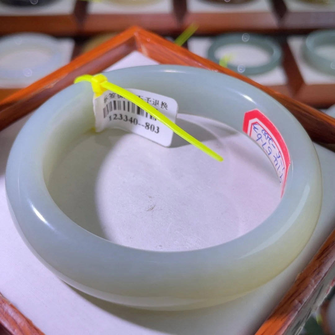 和田玉手镯未镶嵌58