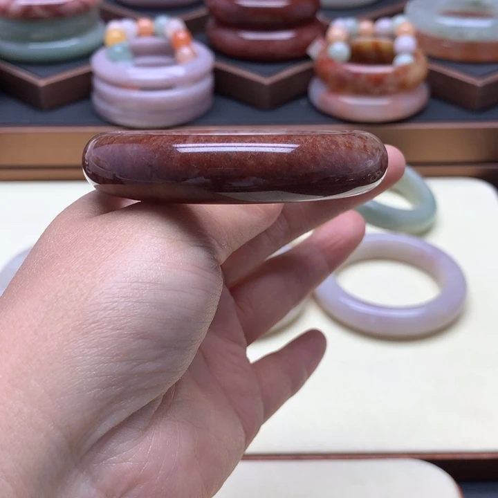 石英质玉（佘太翠）手镯未镶嵌傲**霜