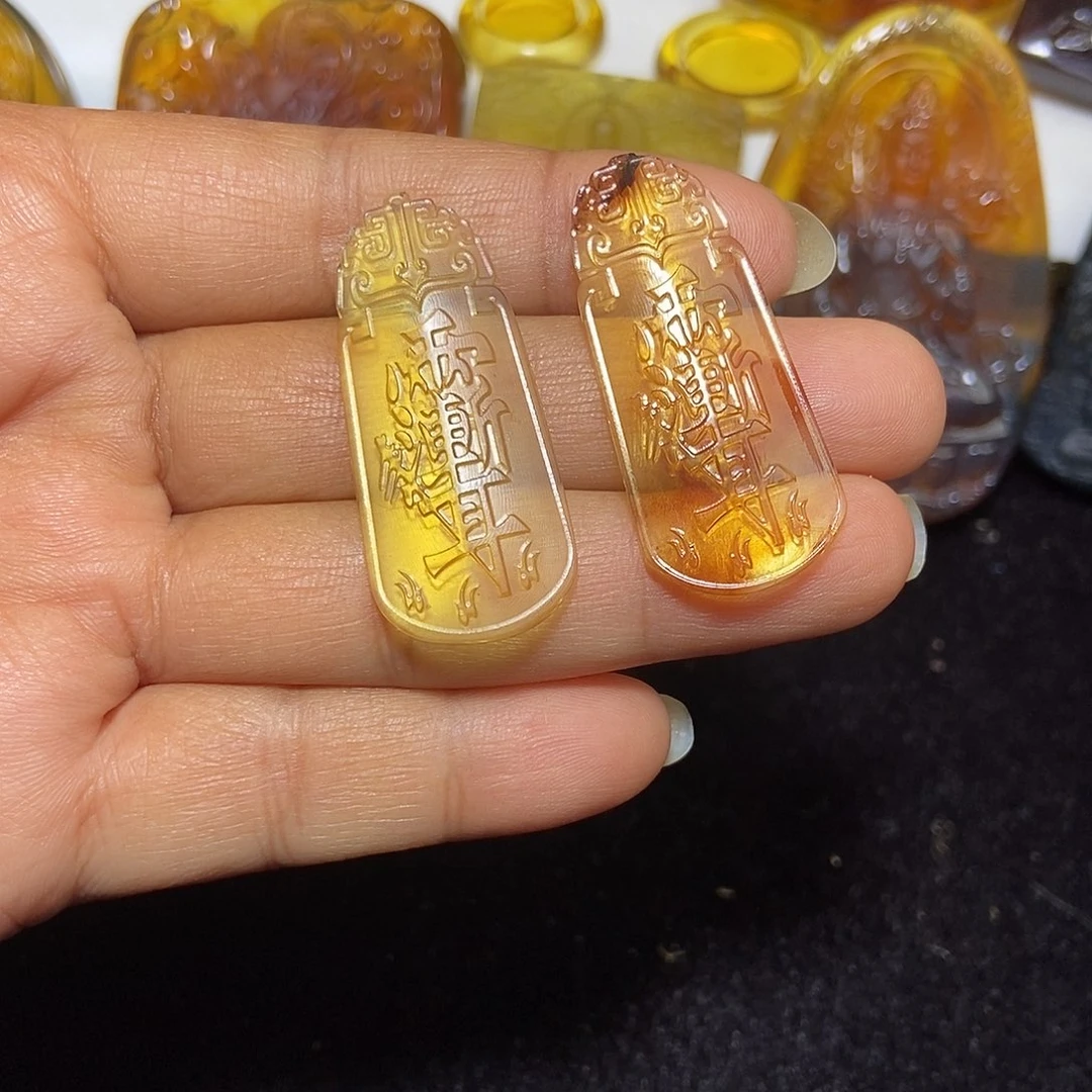 琥珀未镶嵌颈饰缅甸天然琥珀吊坠