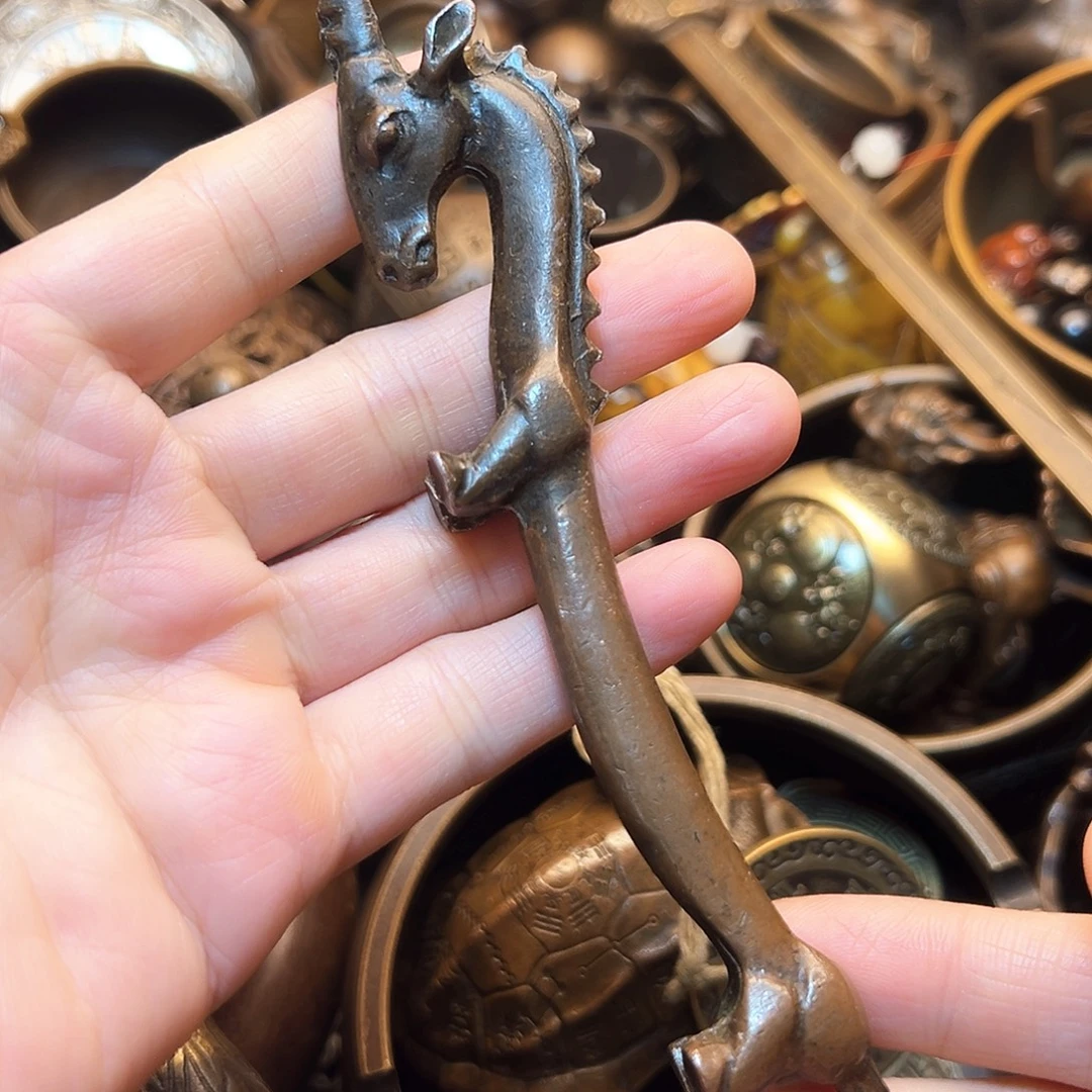 精美铜器工艺品等