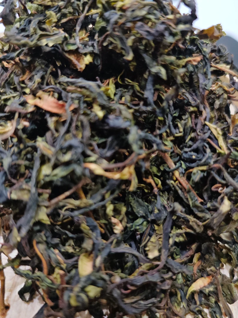 2025年云南秘境高杆千年野生古树生茶散料