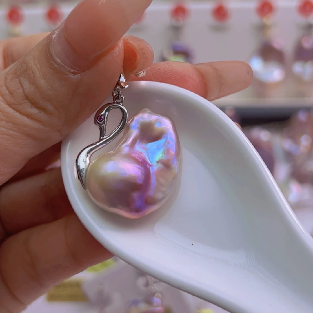 淡水珍珠吊坠(赠链)未镶嵌