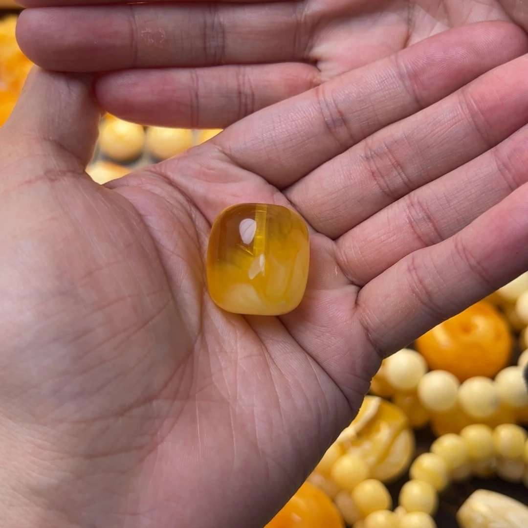 琥珀未镶嵌裸石溶洞墩子