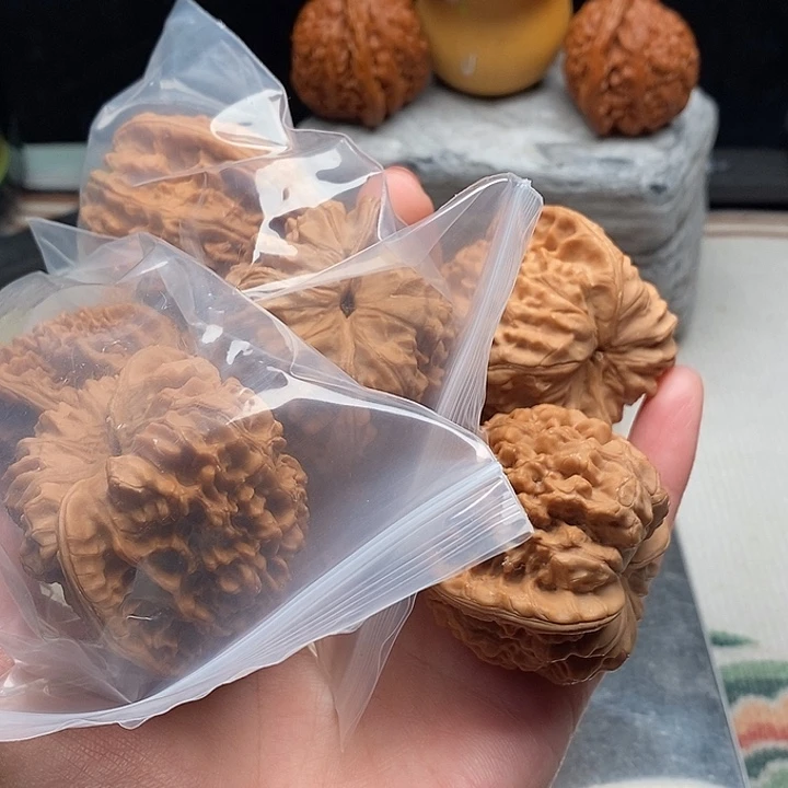 千***骑文玩核桃吊坠47尺官帽