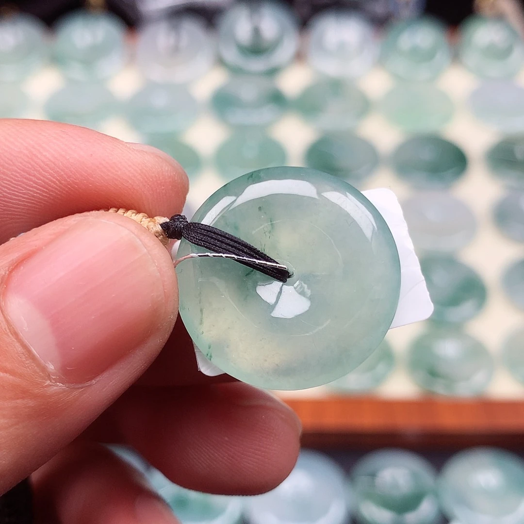 颈饰未镶嵌翡翠22.8-4.8mm