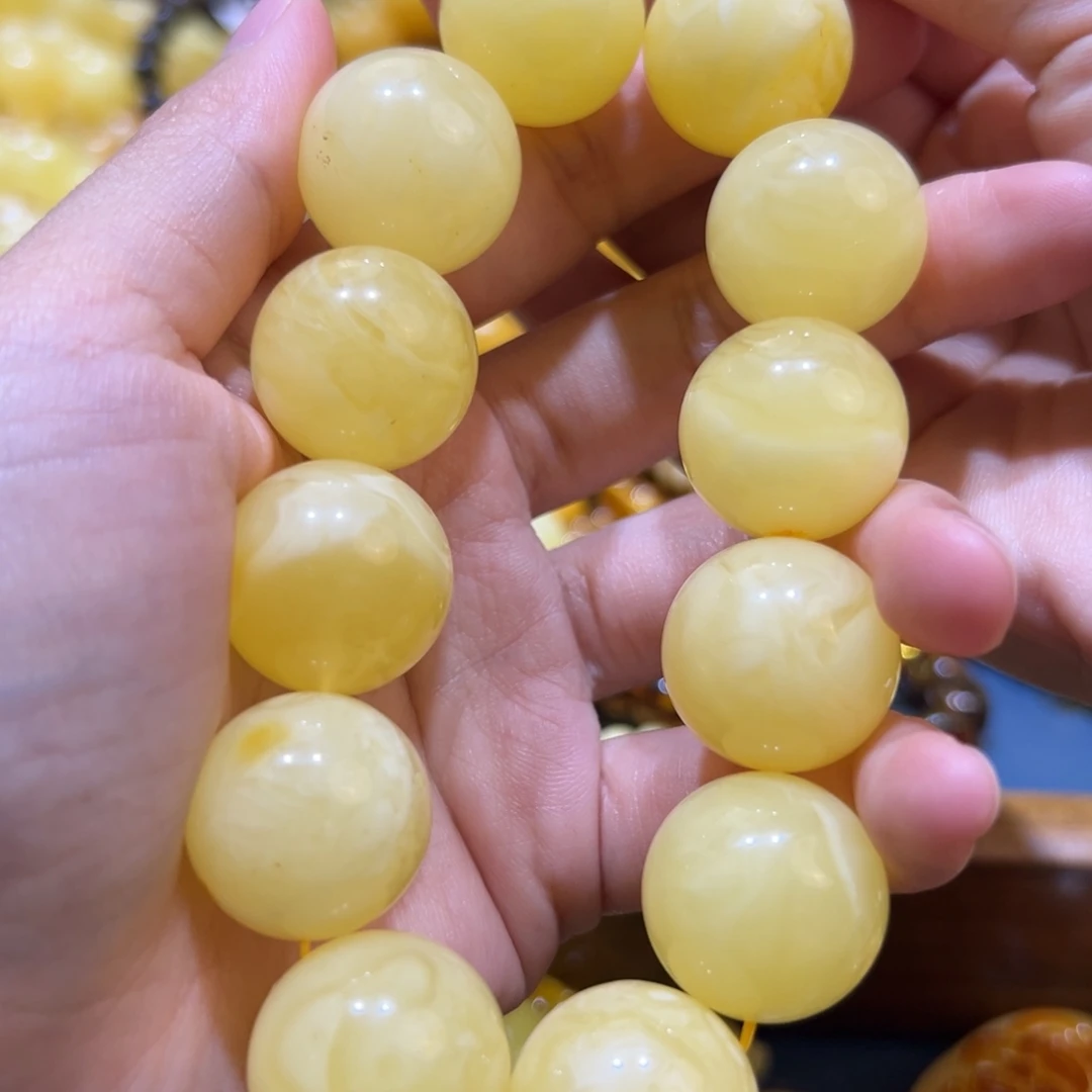未镶嵌琥珀珠宝奇石
