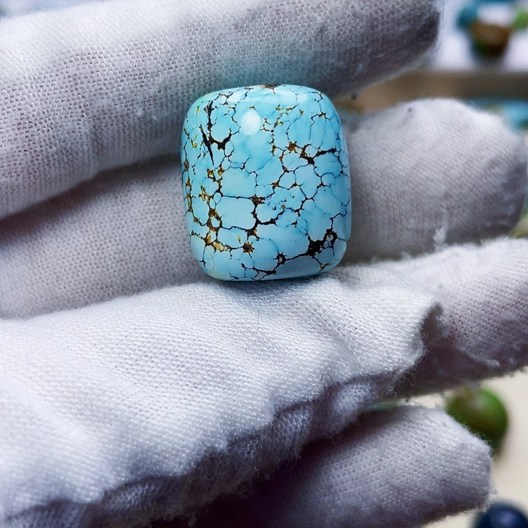 绿松石未镶嵌饰品