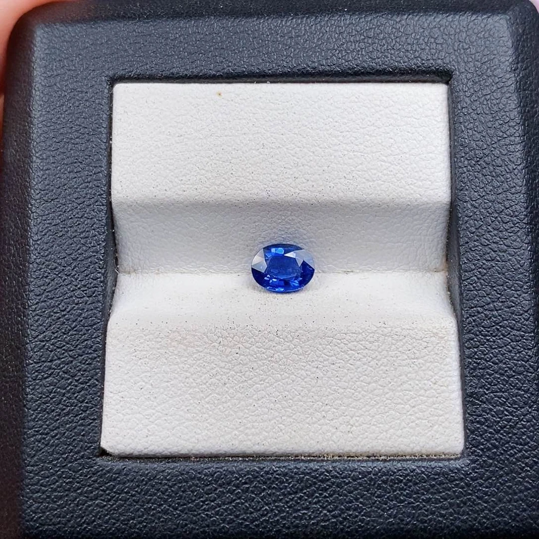 蓝宝石裸石0.86ct