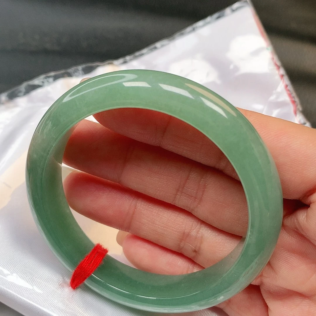 翡翠手镯未镶嵌翡翠手镯272号