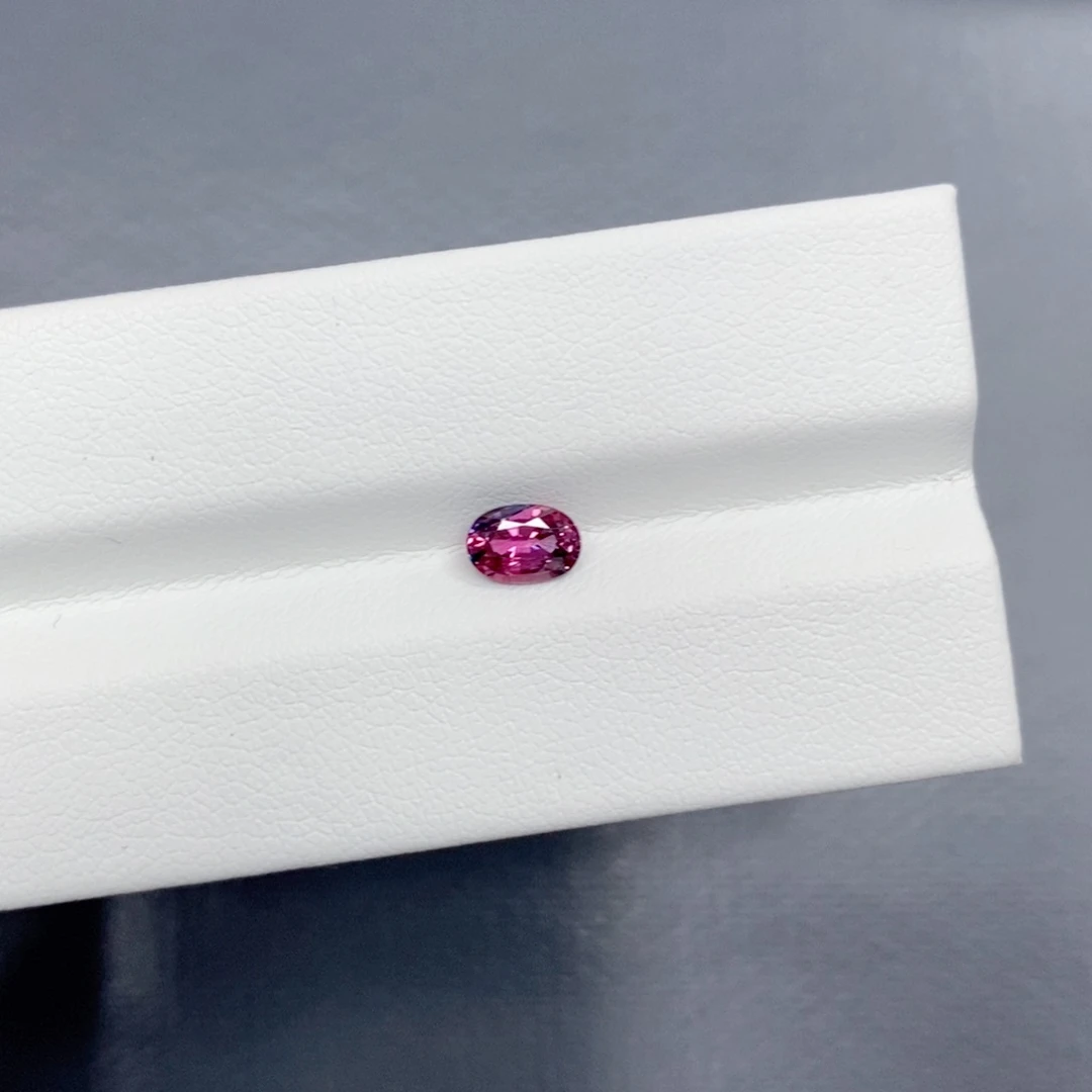 蓝宝石裸石未镶嵌0.67克拉