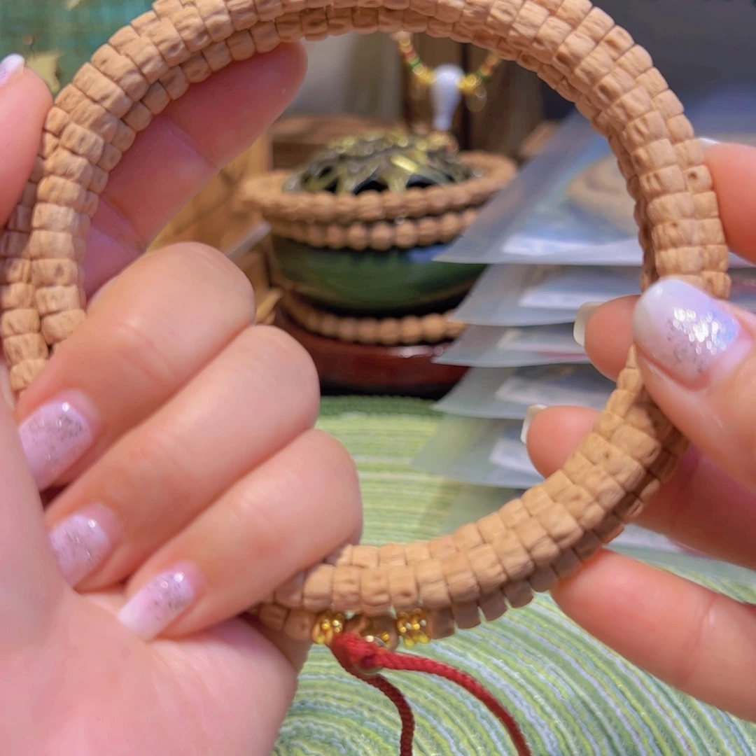 柏香籽/百香籽吊坠谁****谁