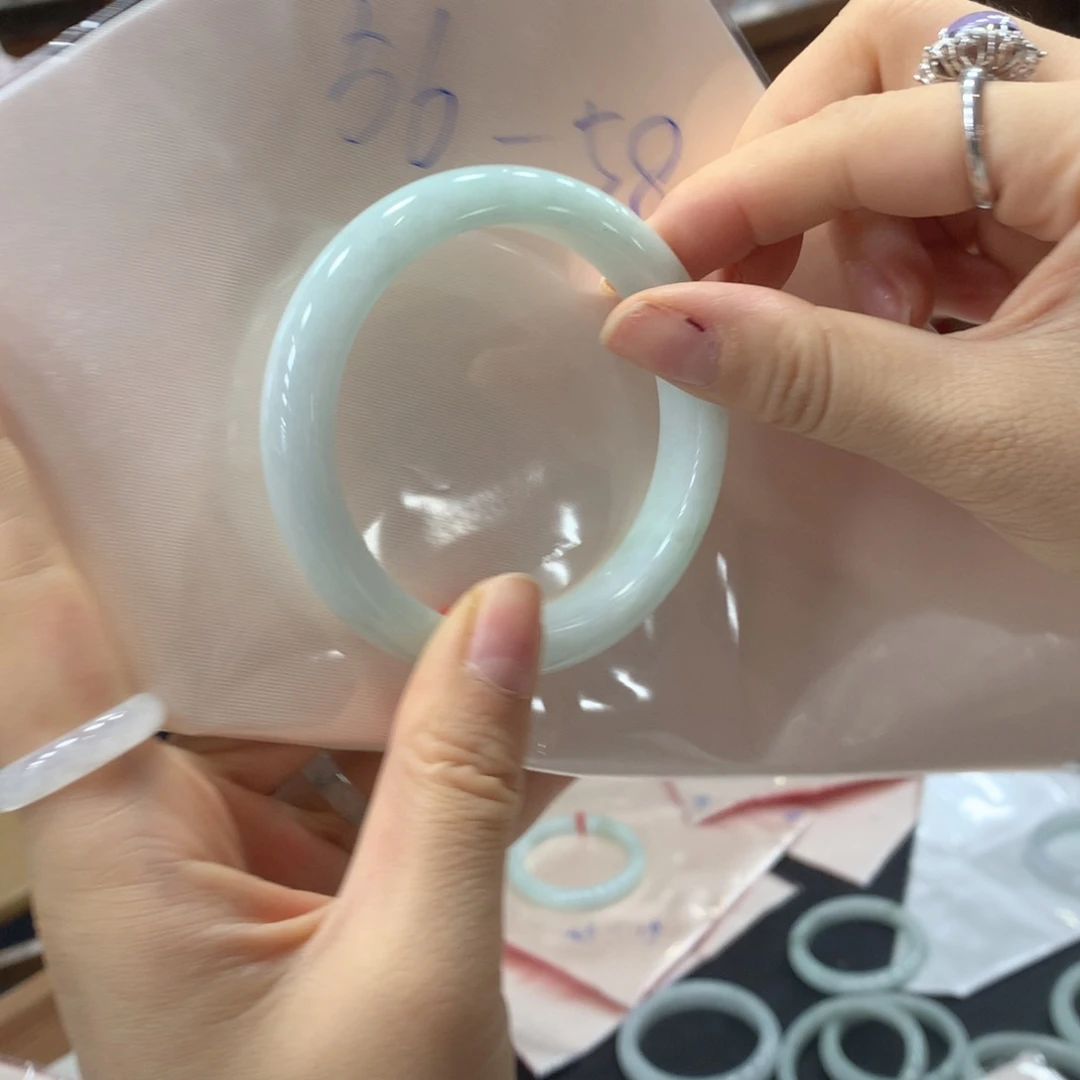 翡翠未镶嵌手镯买断