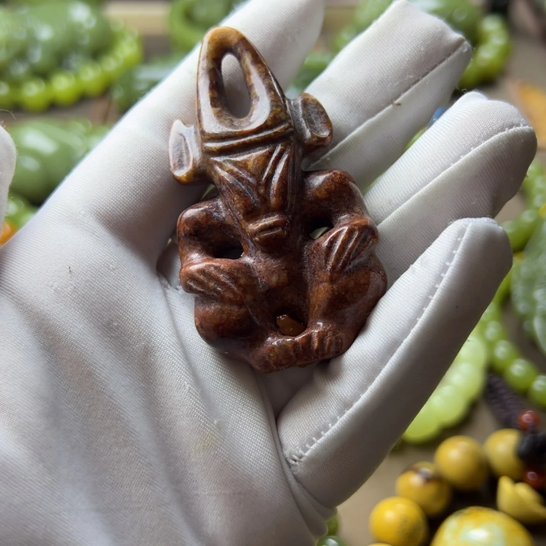 岫岩老玉（透闪石质玉）未镶嵌挂件