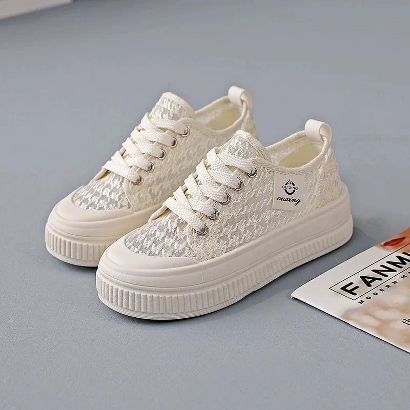 春夏新款女生休闲百搭网面小白鞋板鞋Q2652【米】