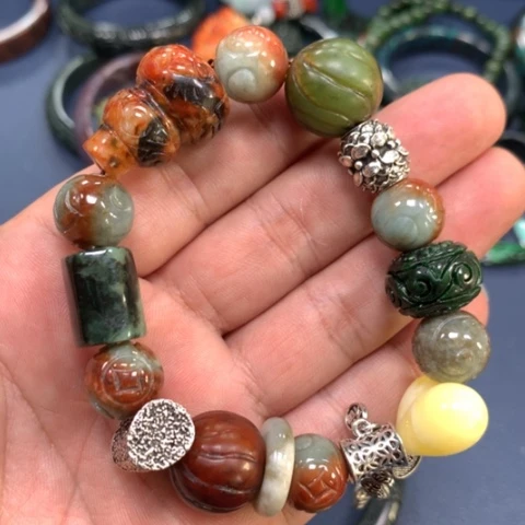 【闪购商品】未镶嵌手链翡翠牵****步