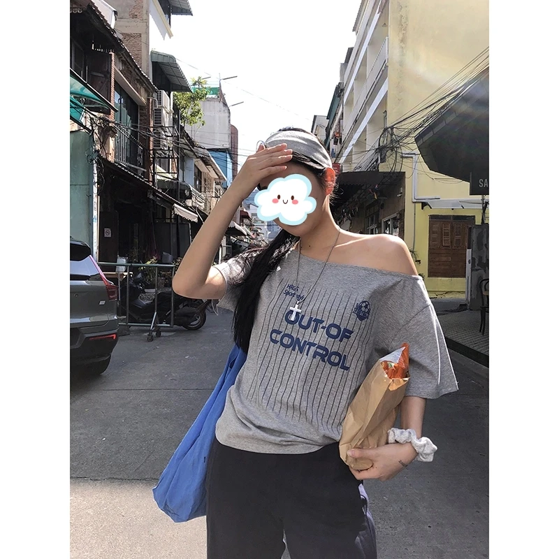 2025夏季新款辣妹美式休闲宽松斜肩一字肩两穿纯欲字母T恤女