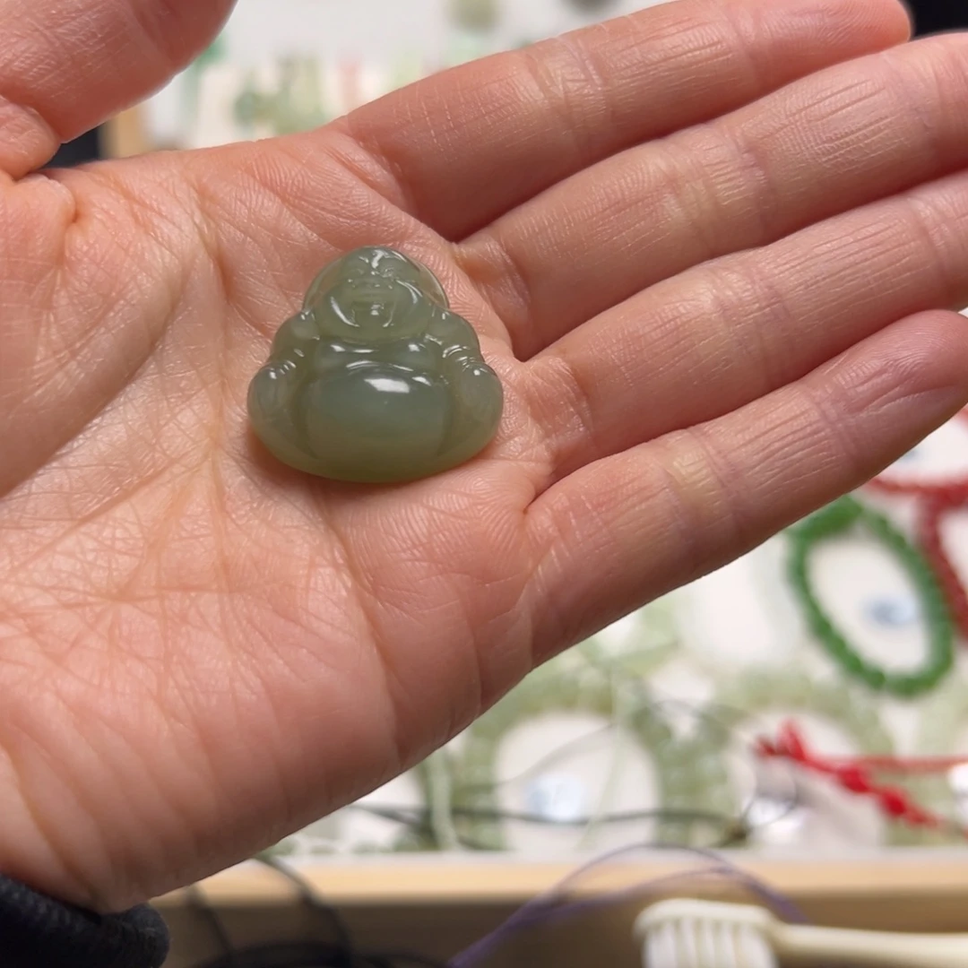 和田玉吊坠(不含链)未镶嵌香**?