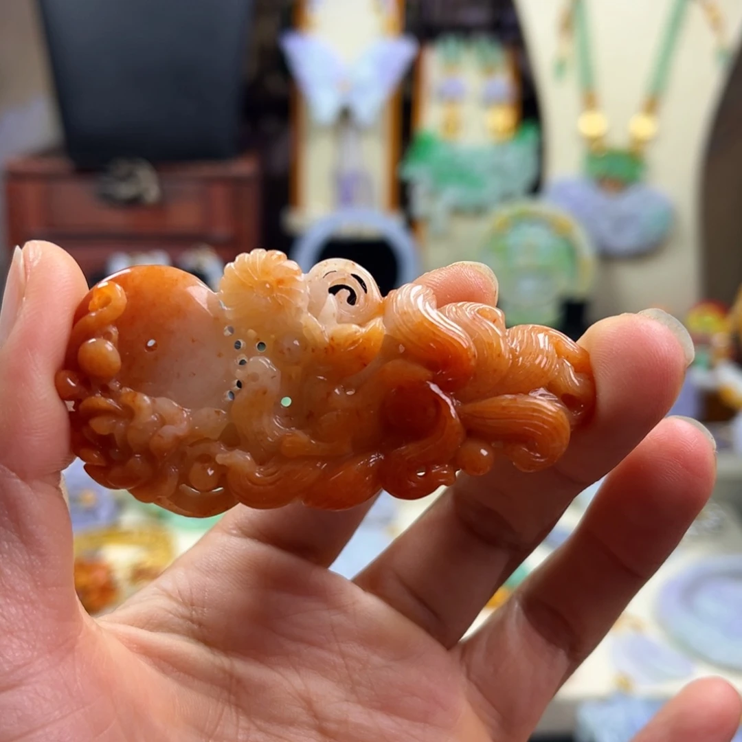 杨***姐翡翠未镶嵌颈饰天然翡翠