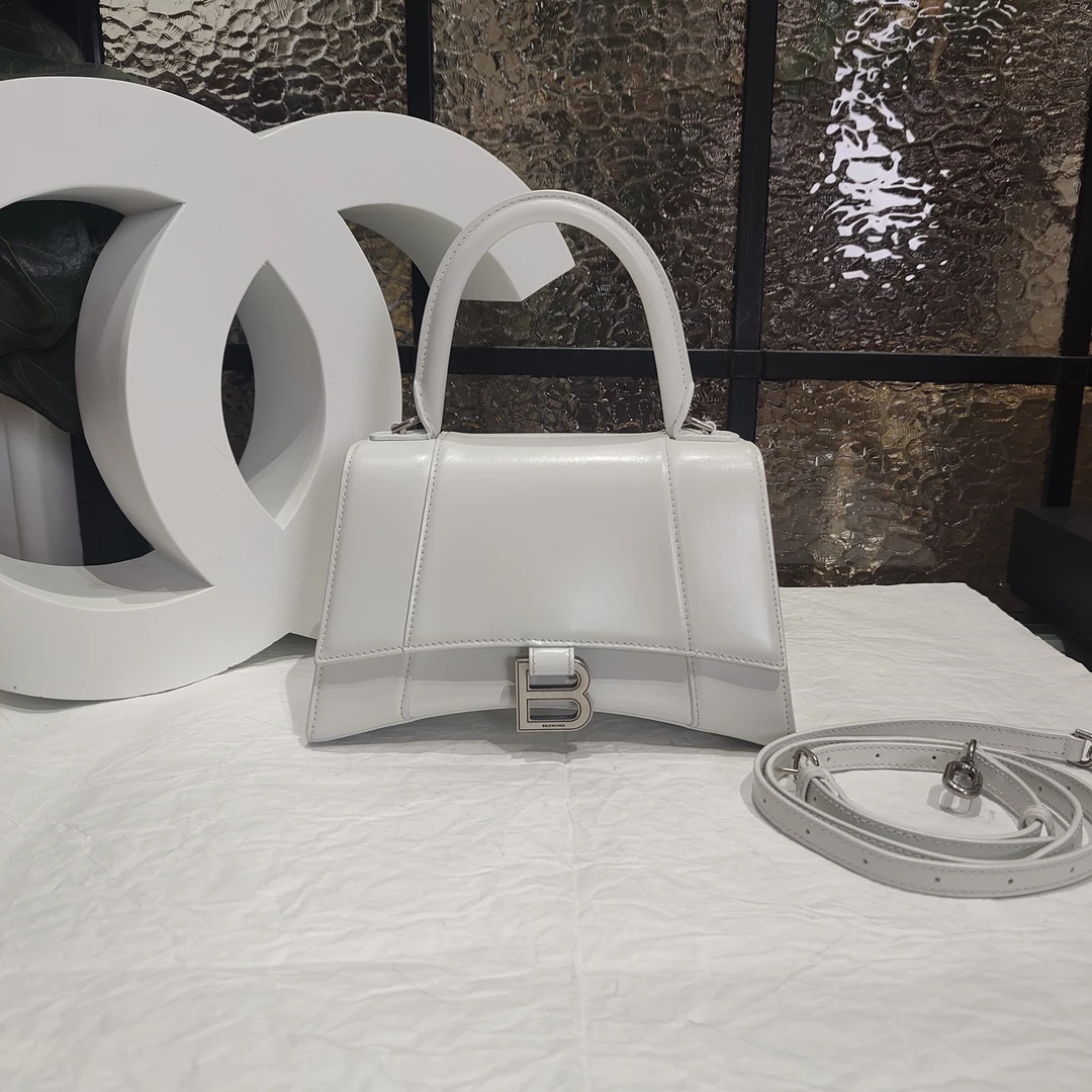 95新 Balenciaga/巴黎世家 巴黎世家白色光面s号沙漏25010097-02