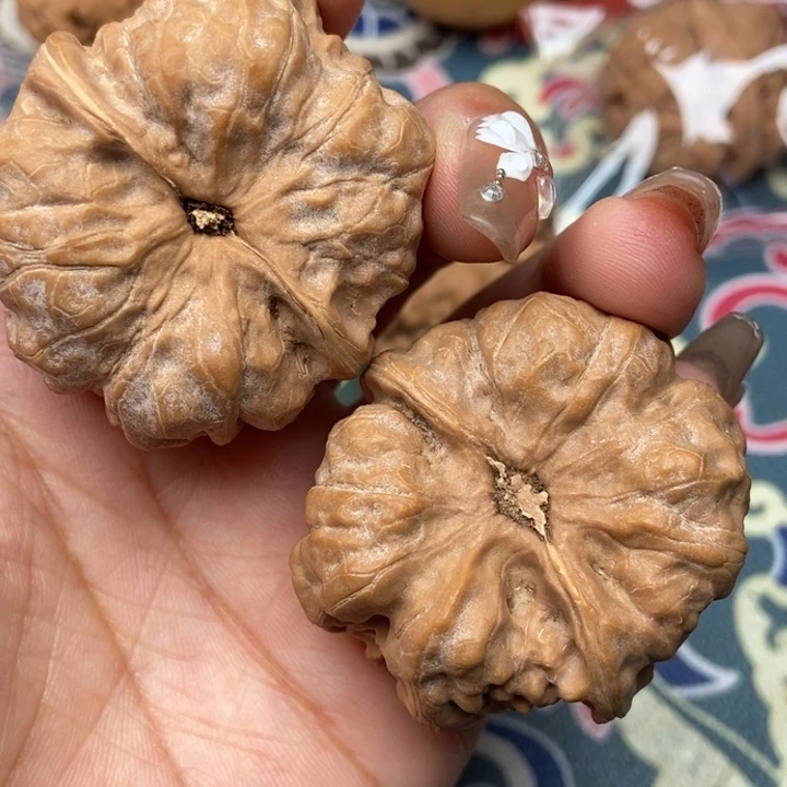 文玩核桃把件W****蛤蟆头