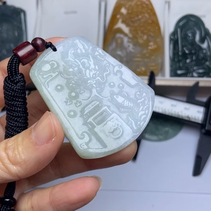 翡翠未镶嵌挂件翡翠