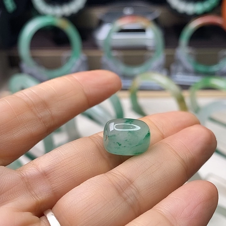 石英质玉（非洲翠）珠子未镶嵌❄️